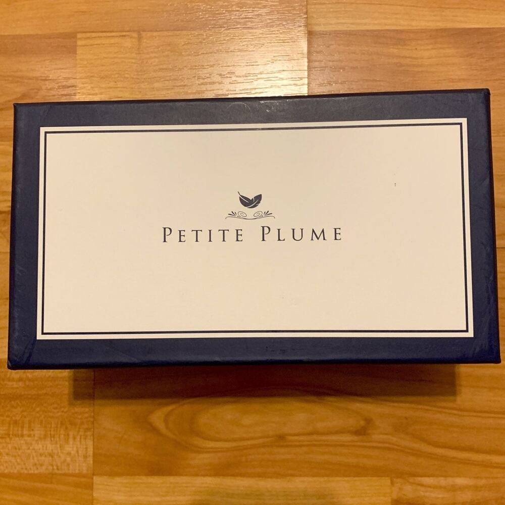 Petite Plume empty hard box